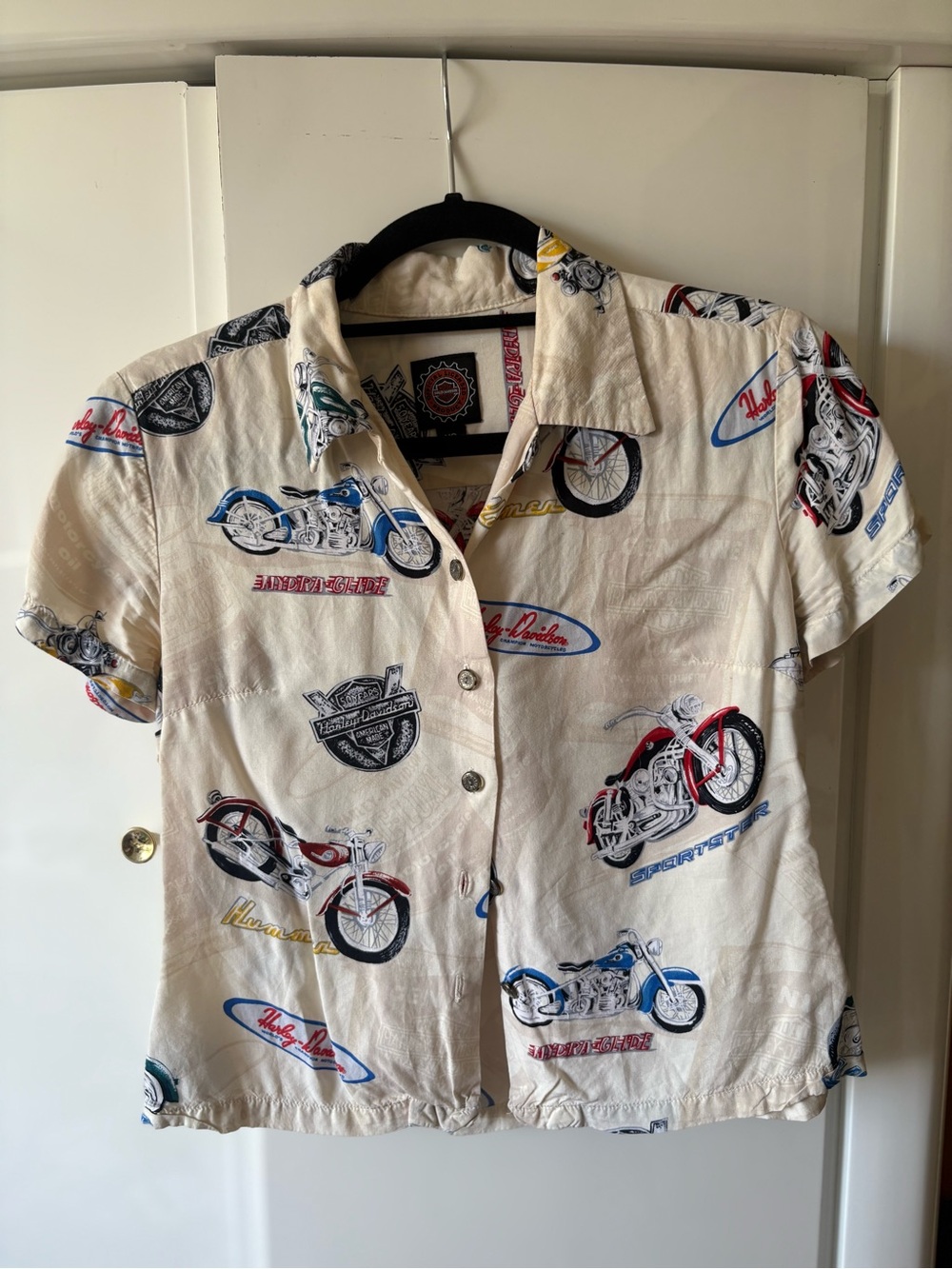 Harley-Davidson Cream Short-Sleeve Button-Down with Motorcycle Graphic Print